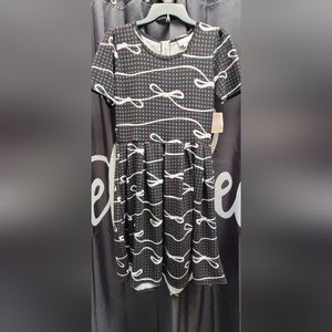 Lularoe Medium Amelia